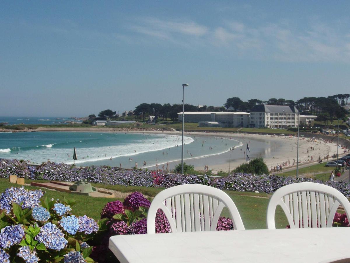 Maison 6 Pers Belle Vue Piscine, A 40 M Holiday home *