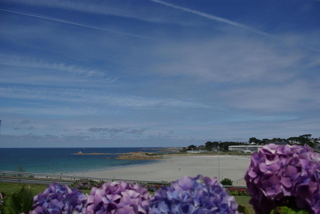 Maison 6 Pers Belle Vue Piscine, A 40 M Holiday home *